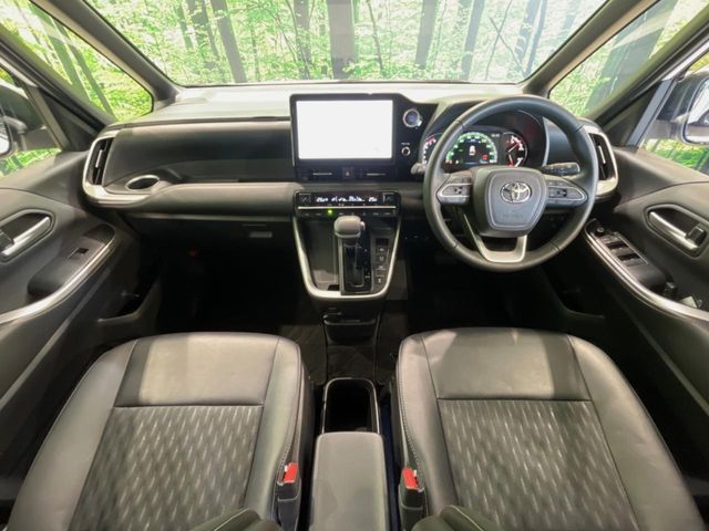 TOYOTA NOAH 2023 Image 31