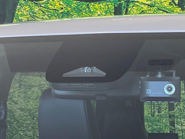 TOYOTA NOAH 2023 Image 31