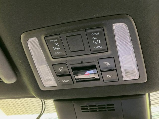 TOYOTA NOAH 2023 Image 31