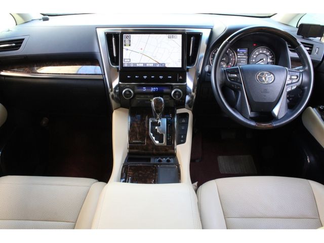 TOYOTA ALPHARD 2019 Image 31