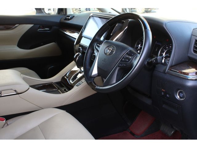 TOYOTA ALPHARD 2019 Image 31