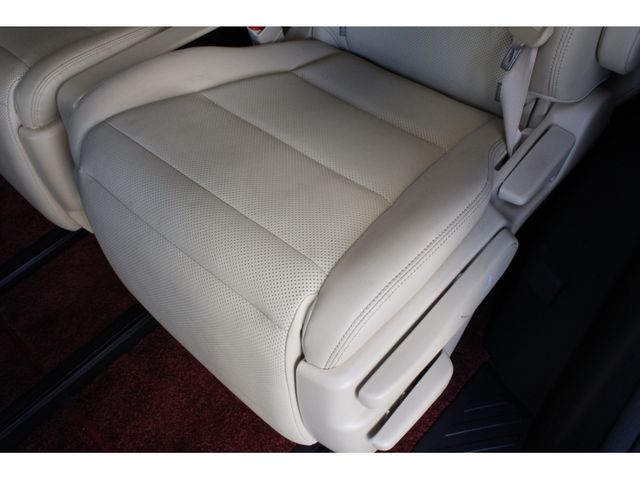 TOYOTA ALPHARD 2019 Image 31