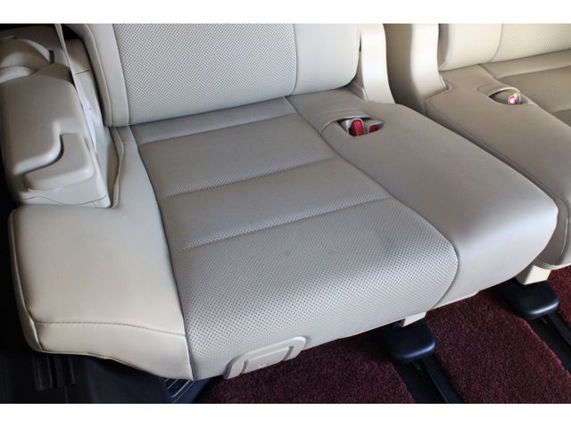 TOYOTA ALPHARD 2019 Image 31