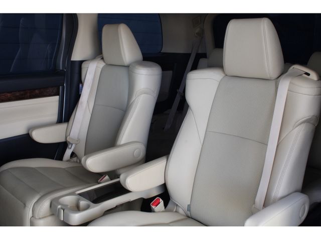 TOYOTA ALPHARD 2019 Image 31
