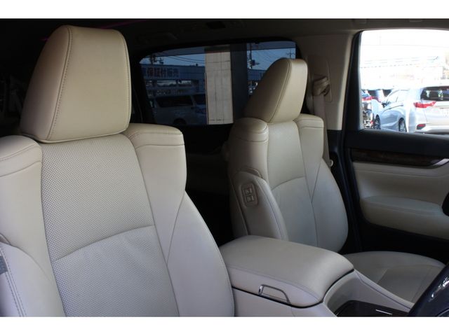 TOYOTA ALPHARD 2019 Image 31