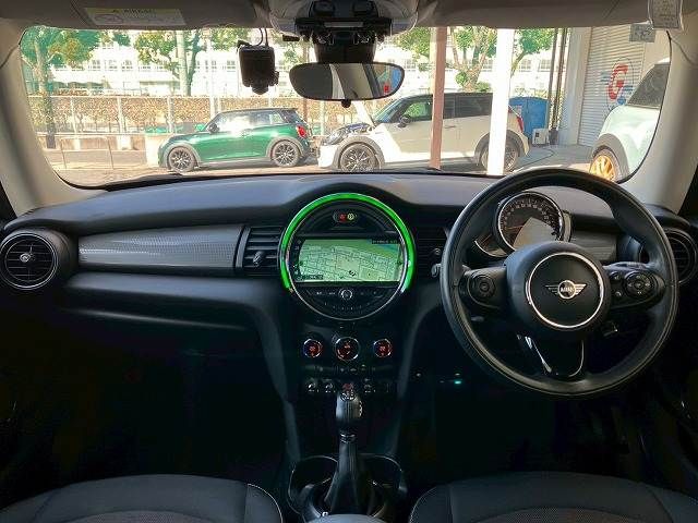 BMW MINI COOPER D 2019 Image 31