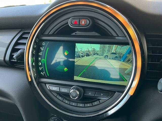 BMW MINI COOPER D 2019 Image 31