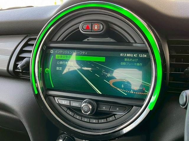 BMW MINI COOPER D 2019 Image 31