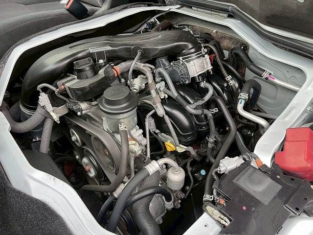 TOYOTA HIACE WAGON 4WD 2020 Image 31