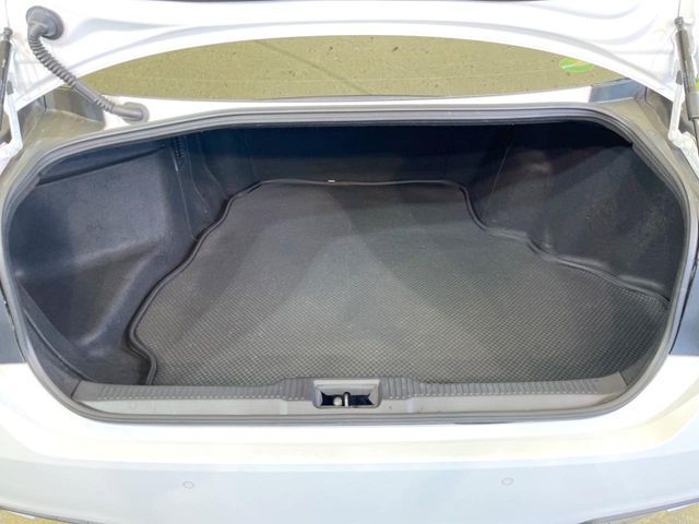 TOYOTA CROWN SEDAN HYBRID 2021 Image 31