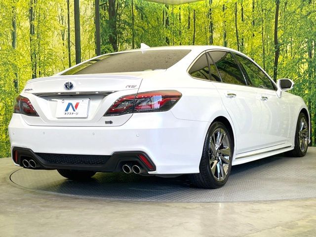 TOYOTA CROWN SEDAN HYBRID 2021 Image 31