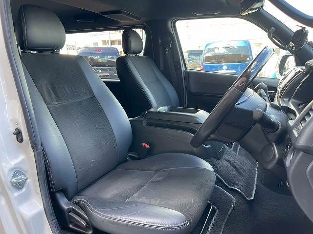 TOYOTA HIACE VAN 2WD 2020 Image 31