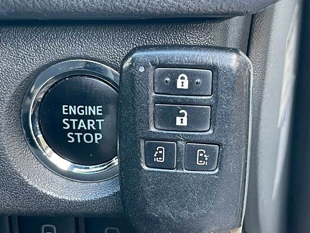 TOYOTA HIACE VAN 2WD 2020 Image 31