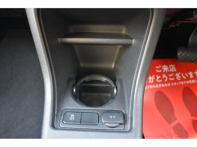 VOLKSWAGEN UP! 2013 Image 31