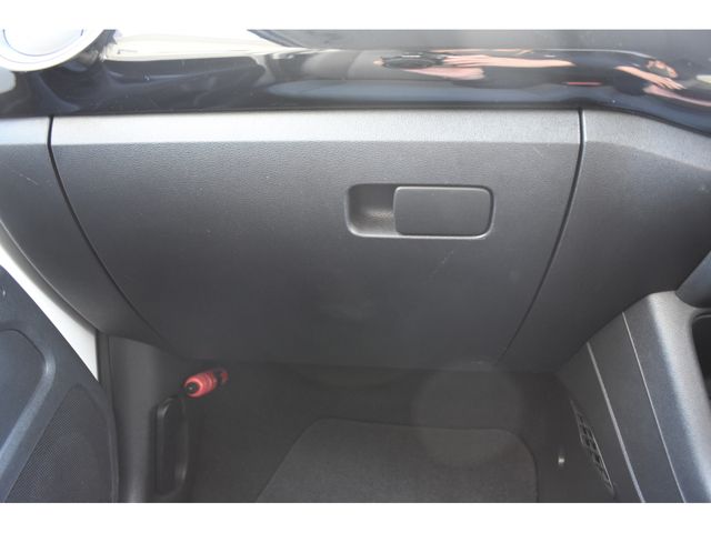 VOLKSWAGEN UP! 2013 Image 31