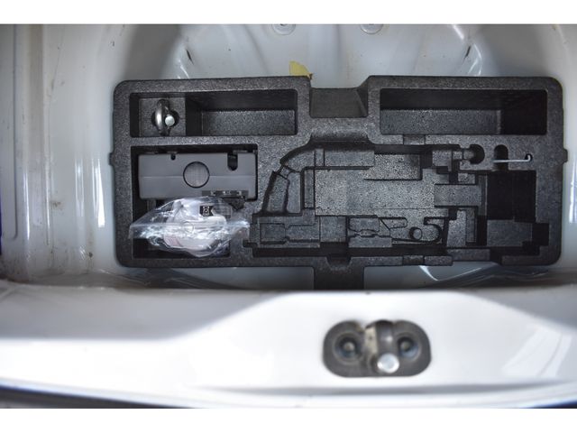 VOLKSWAGEN UP! 2013 Image 31