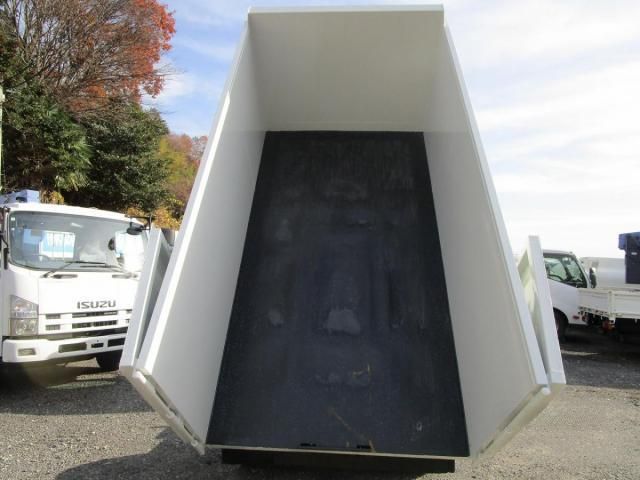 ISUZU ELF 2018 Image 31