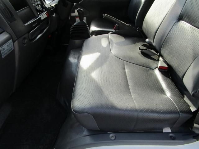 ISUZU ELF 2018 Image 31