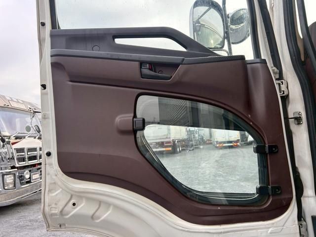 HINO PROFIA 2019 Image 31