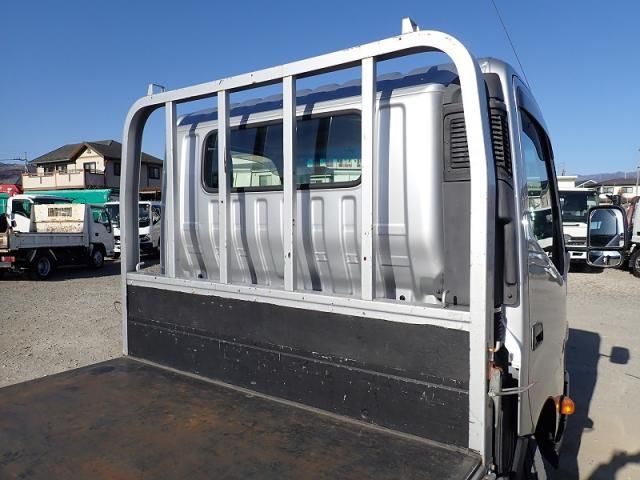 TOYOTA DYNA 2017 Image 31