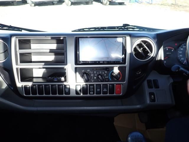 TOYOTA DYNA 2017 Image 31