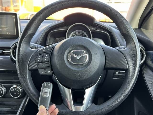 MAZDA DEMIO 2015 Image 31