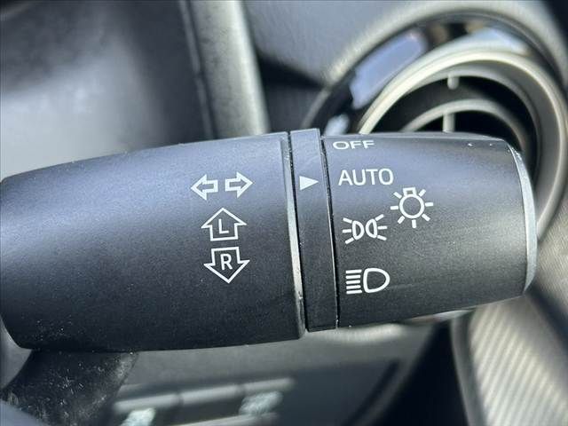 MAZDA DEMIO 2015 Image 31