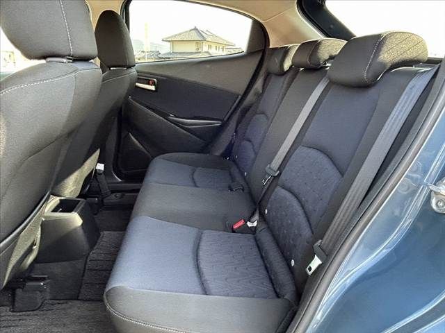 MAZDA DEMIO 2015 Image 31