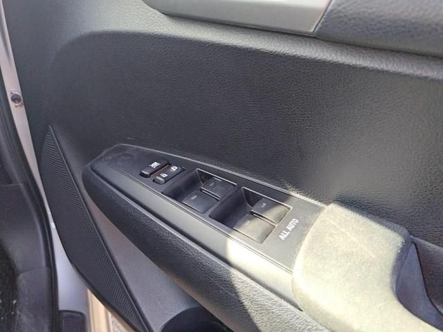 TOYOTA COROLLA AXIO 2015 Image 31