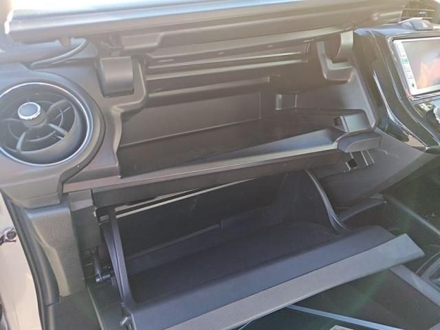 TOYOTA COROLLA AXIO 2015 Image 31