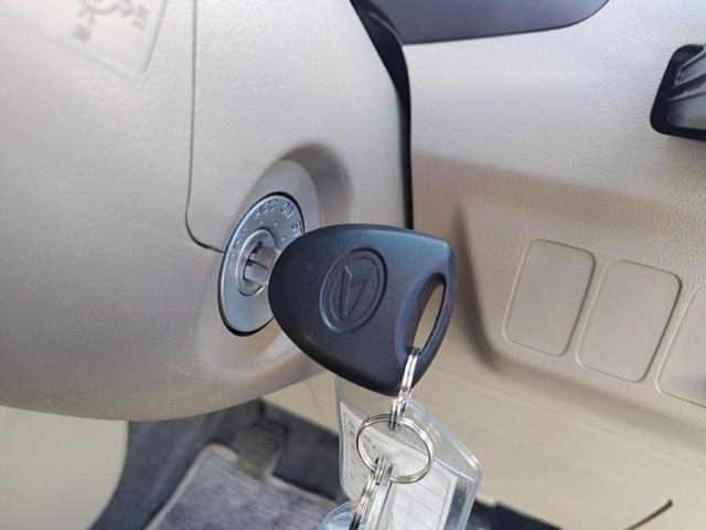 DAIHATSU MIRA 4WD 2011 Image 31