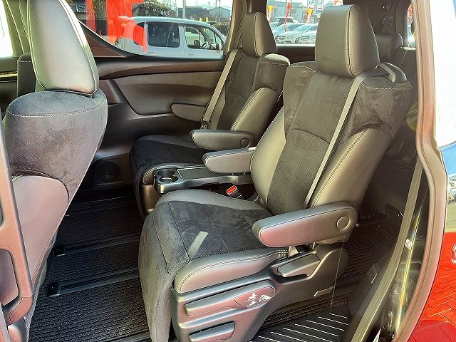 TOYOTA ALPHARD HYBRID 4WD 2022 Image 31