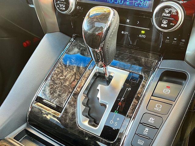 TOYOTA ALPHARD HYBRID 4WD 2022 Image 31