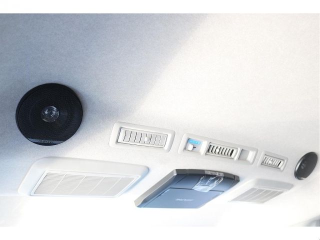 TOYOTA HIACE WAGON 4WD 2020 Image 31