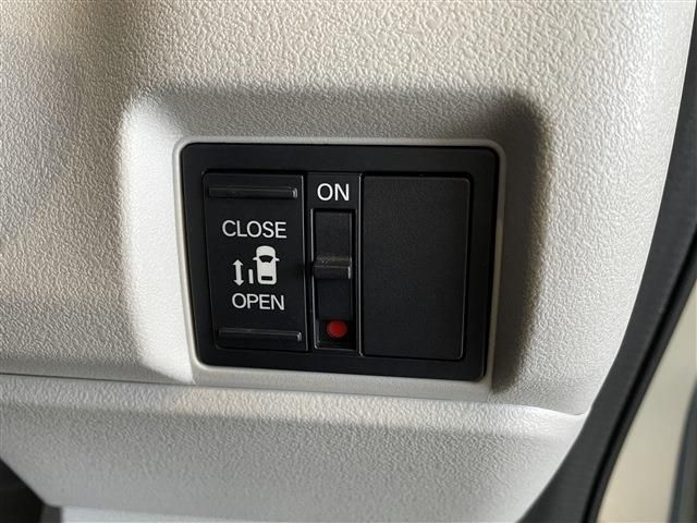 HONDA N BOX 2024 Image 31