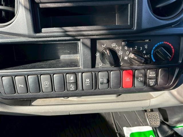 TOYOTA DYNA 2022 Image 31