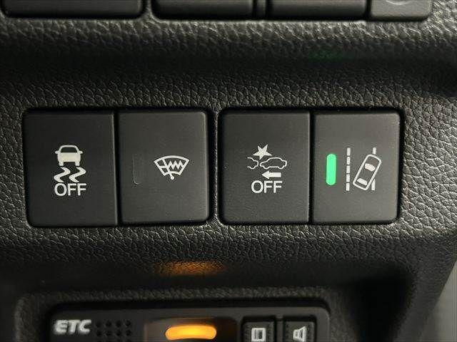 HONDA FREED HYBRID 2017 Image 31