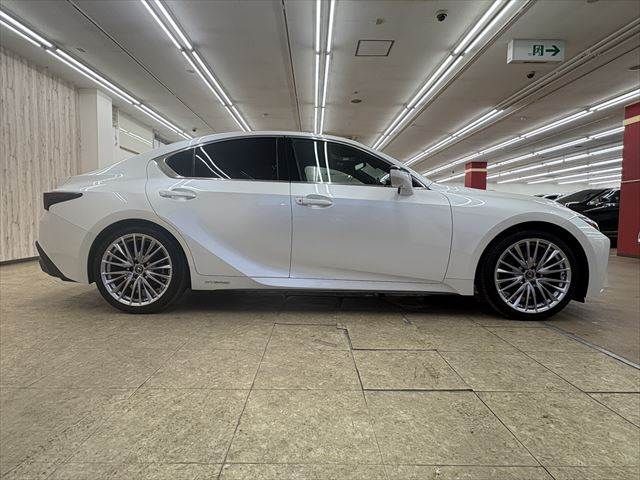 TOYOTA LEXUS IS300H 2020 Image 31