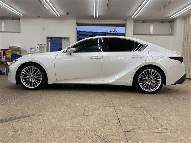 TOYOTA LEXUS IS300H 2020 Image 31
