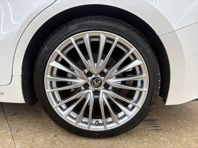 TOYOTA LEXUS IS300H 2020 Image 31