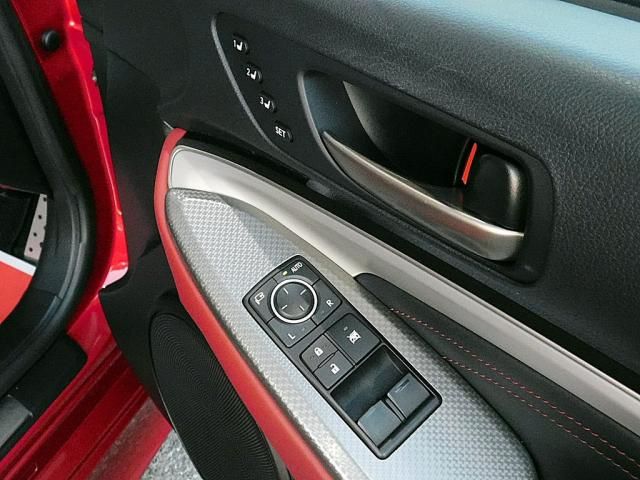 TOYOTA LEXUS RC350 2015 Image 31