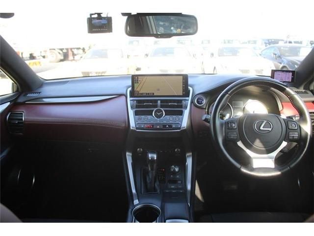 TOYOTA LEXUS NX300H 2021 Image 31