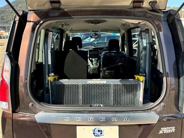 NISSAN SERENA  S-HYBRID 2017 Image 31