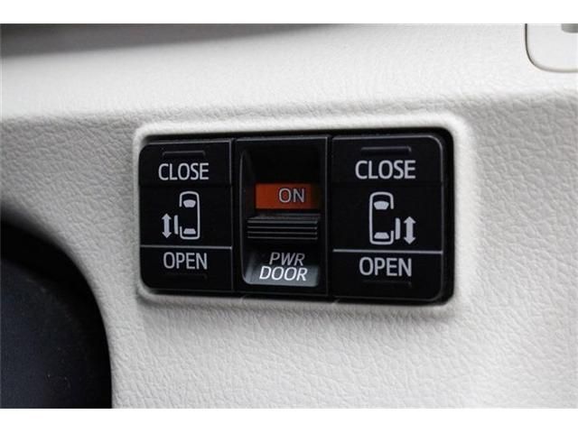 TOYOTA SIENTA 2015 Image 31