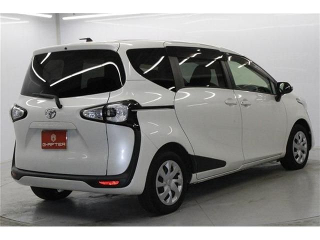 TOYOTA SIENTA 2015 Image 31