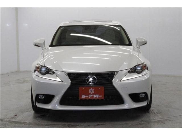 TOYOTA LEXUS IS200T 2015 Image 31