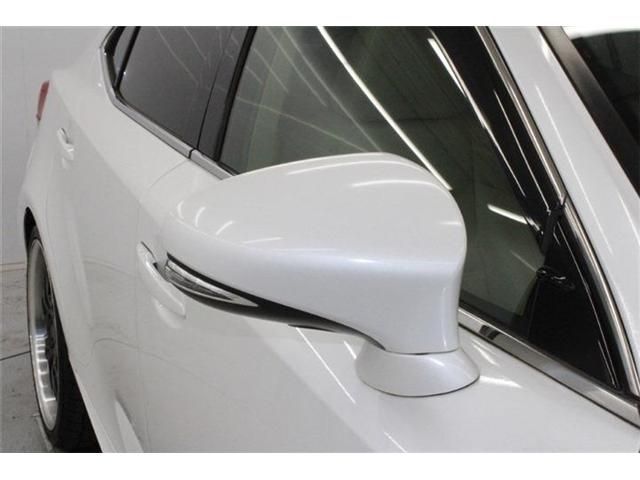 TOYOTA LEXUS IS200T 2015 Image 31