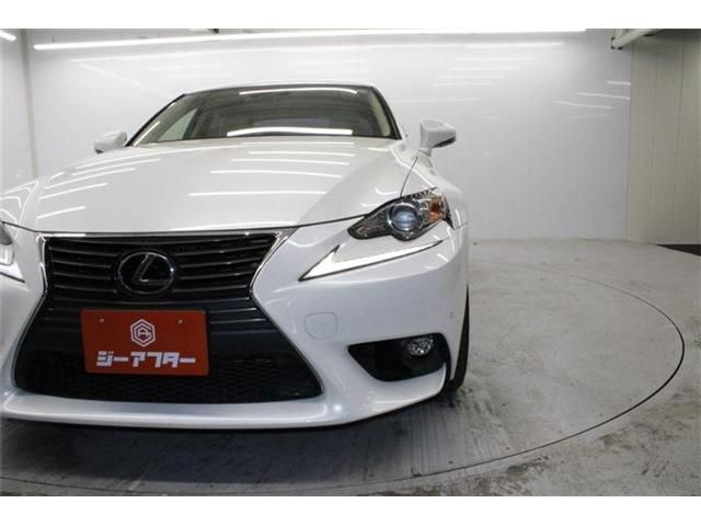 TOYOTA LEXUS IS200T 2015 Image 31
