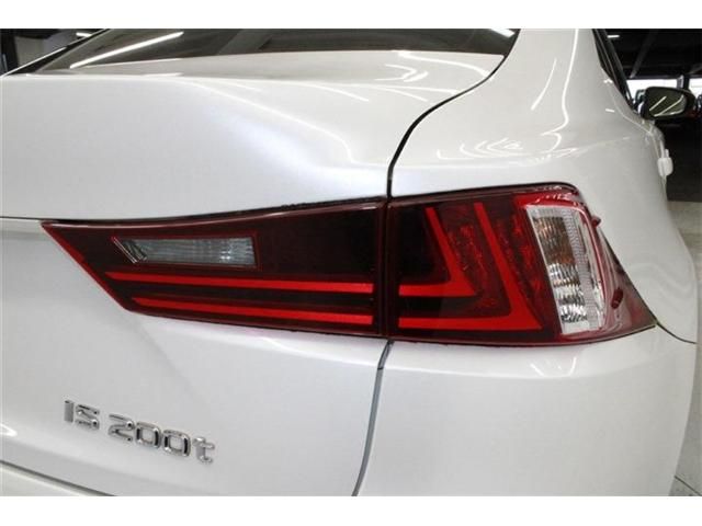 TOYOTA LEXUS IS200T 2015 Image 31