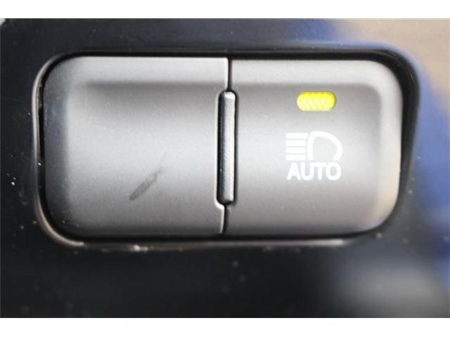 TOYOTA PRIUS 4WD 2016 Image 31